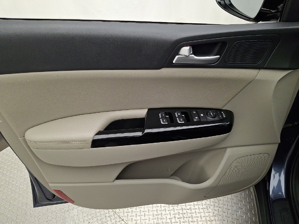 Used 2021 Kia Sportage EX AWD/4WD image 12
