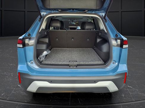 New 2026 Volkswagen Tiguan SE image 7