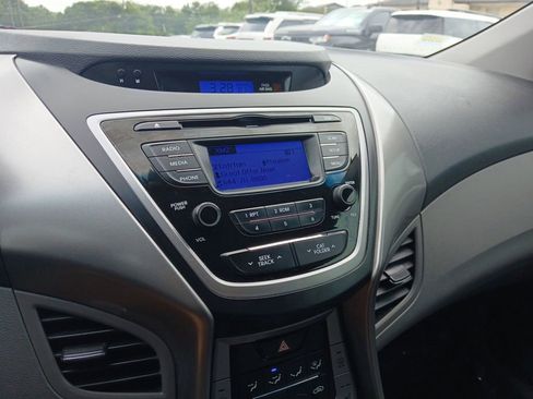Used 2013 Hyundai Elantra GLS w/ Preferred Pkg FWD image 19