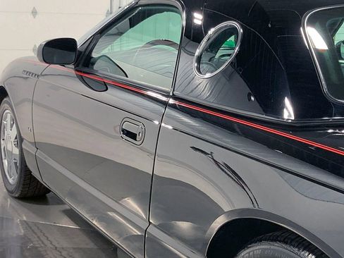 Used 2003 Ford Thunderbird image 15