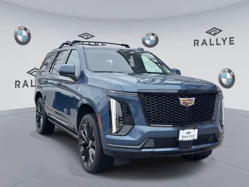 Used 2025 Cadillac Escalade Sport Platinum w/ LPO, ONYX Package image 1