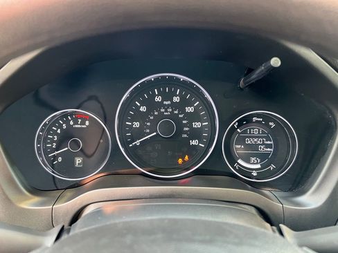 Used 2022 Honda HR-V LX image 13