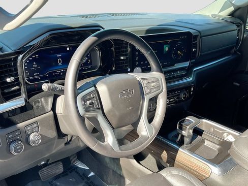 Used 2023 Chevrolet Silverado 1500 RST w/ RST All Star Premium Package AWD/4WD image 9