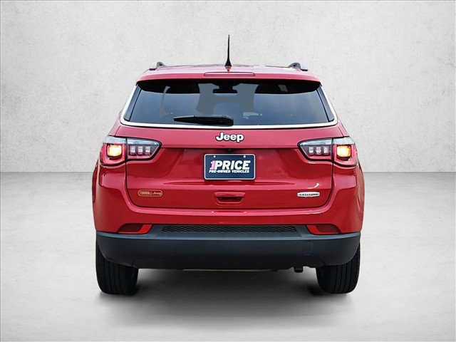 Used 2019 Jeep Compass Latitude w/ Popular Equipment Group FWD image 7