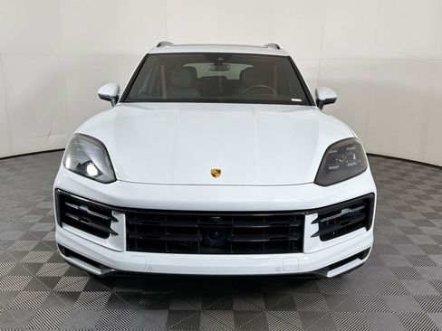 Certified 2024 Porsche Cayenne image 7