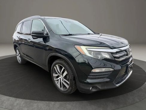 Used 2016 Honda Pilot Touring image 3