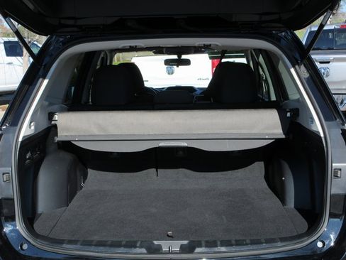 Used 2023 Subaru Forester Premium image 7