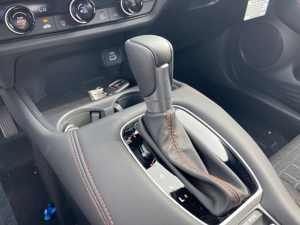 Used 2025 Honda HR-V Sport image 11