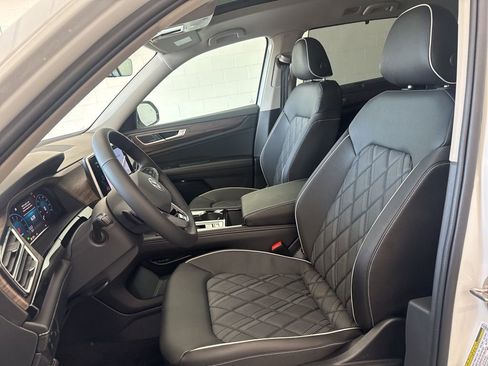 New 2026 Volkswagen Atlas SEL Premium R-Line AWD/4WD image 11