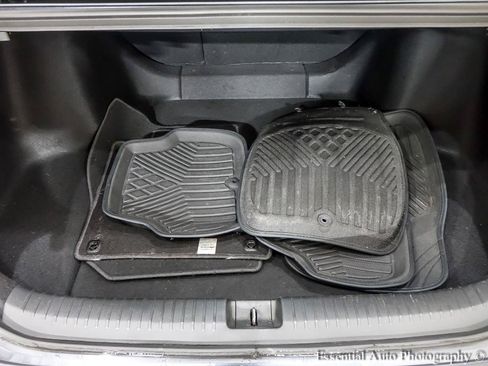 Used 2025 Honda Accord SE image 28