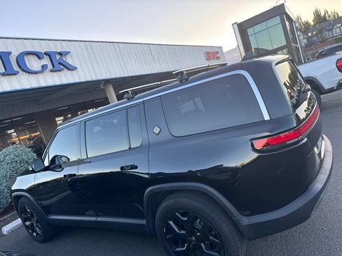 Used 2023 Rivian R1S Adventure AWD/4WD image 6