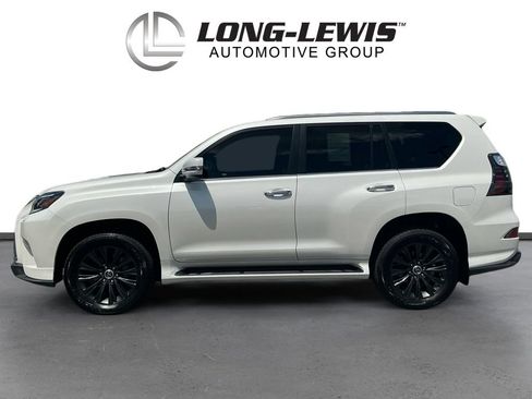 Used 2023 Lexus GX 460 Premium w/ Accessory Package AWD/4WD image 2