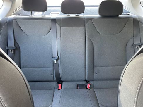 Used 2025 Kia K4 LXS image 37