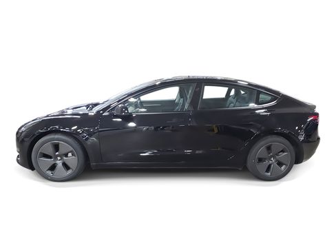 Certified 2023 Tesla Model 3 Standard Range RWD image 3