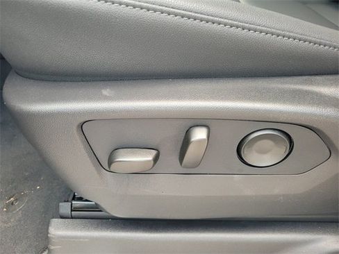 New 2026 GMC Sierra 1500 SLT w/ SLT Premium Package image 5