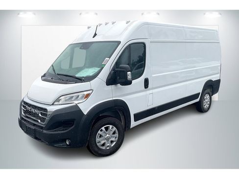 New 2025 RAM ProMaster 2500 w/ Quick Order Package 22G SLT image 2