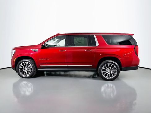 New 2026 GMC Yukon XL Denali w/ Denali Reserve Package AWD/4WD image 4