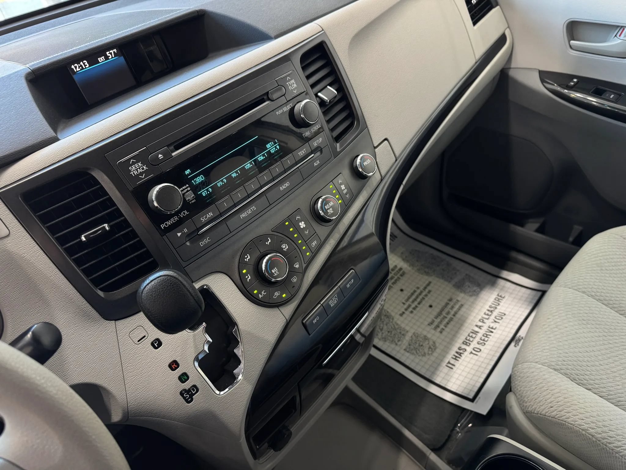 Used 2012 Toyota Sienna LE FWD image 18