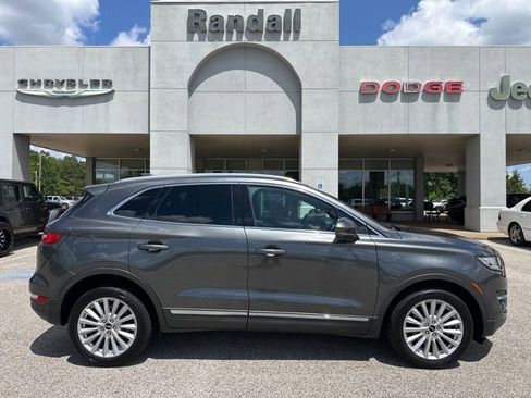 Used 2019 Lincoln MKC Premiere FWD image 8