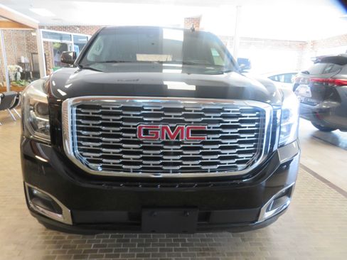 Used 2019 GMC Yukon XL Denali AWD/4WD image 67