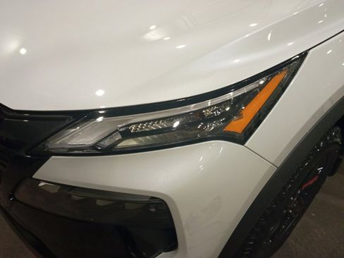 Used 2026 Nissan Rogue SV AWD/4WD image 26