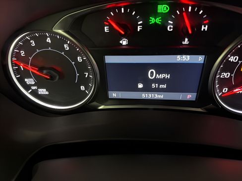 Used 2024 GMC Terrain SLT AWD/4WD image 20