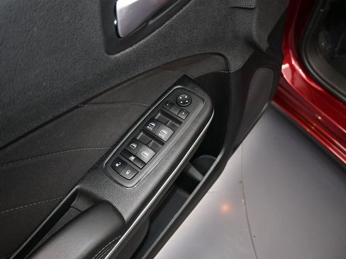 Used 2023 Dodge Charger SXT image 13
