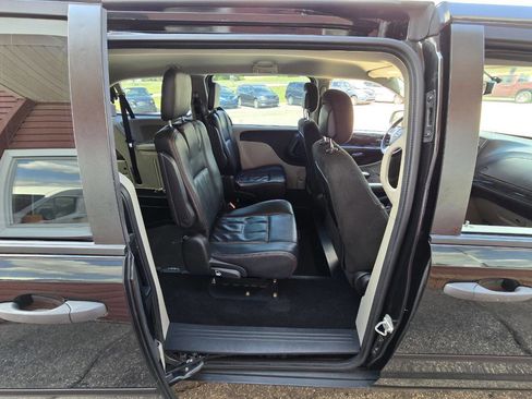 Used 2015 Dodge Grand Caravan American Value Package w/ UConnect Hands-Free Group image 21