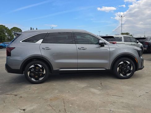 New 2026 Kia Sorento EX image 9