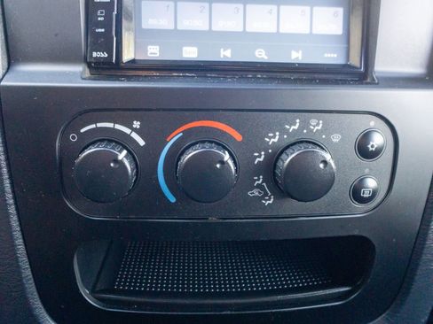 Used 2004 Dodge Ram 1500 Truck SLT w/ Quad Cab Value Group image 23