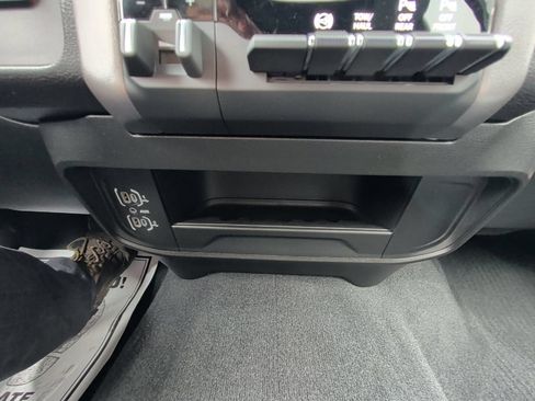 Used 2023 RAM 2500 Big Horn w/ Level 1 Equipment Group AWD/4WD image 24