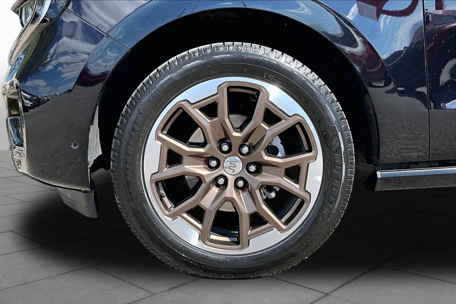 Used 2025 Ford Expedition Max King Ranch AWD/4WD image 11