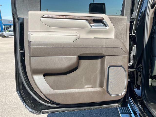 New 2025 GMC Sierra 2500 SLT w/ SLT Premium Package AWD/4WD image 22
