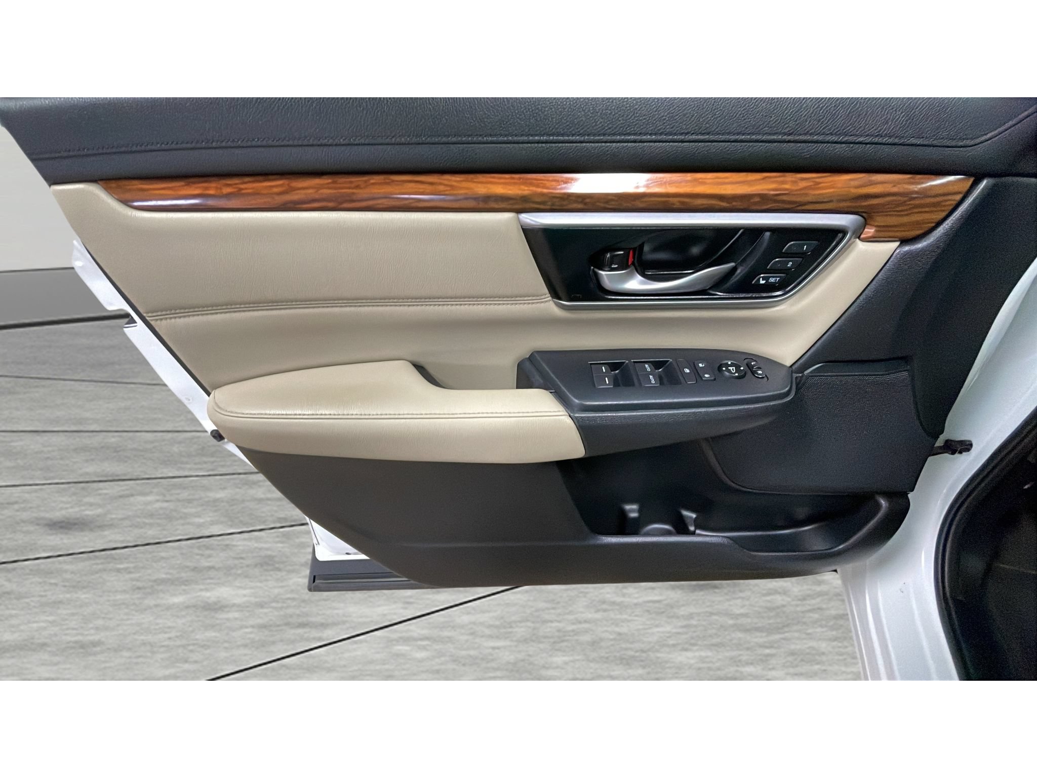 Used 2021 Honda CR-V EX-L image 9