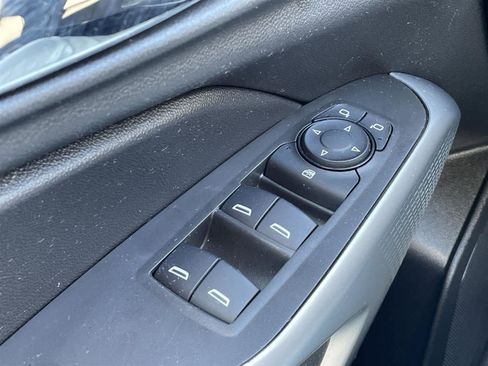 Used 2024 Chevrolet Trax LS image 25