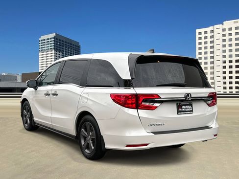 Used 2022 Honda Odyssey EX image 3