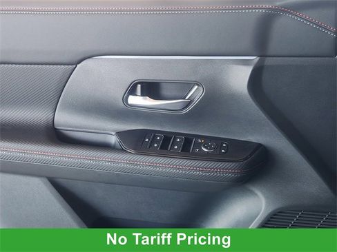 New 2026 Nissan Kicks SR image 18