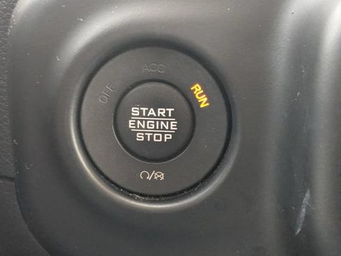 Used 2021 Jeep Wrangler Sport AWD/4WD image 32
