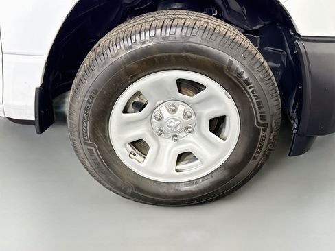 Used 2025 RAM 1500 Tradesman AWD/4WD image 32