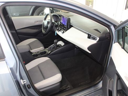 Used 2024 Toyota Corolla LE FWD image 35