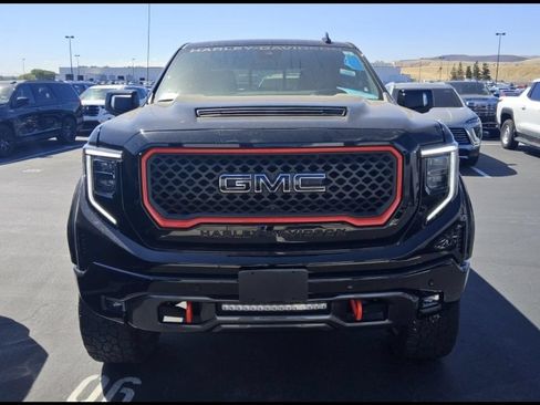 Used 2023 GMC Sierra 1500 AT4 w/ AT4 Premium Package AWD/4WD image 5