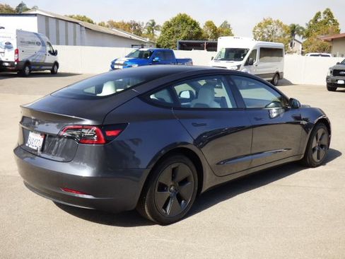 Used 2023 Tesla Model 3 Standard Range RWD image 3