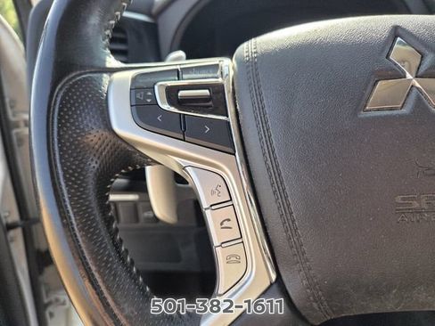 Used 2018 Mitsubishi Outlander SEL AWD/4WD image 27