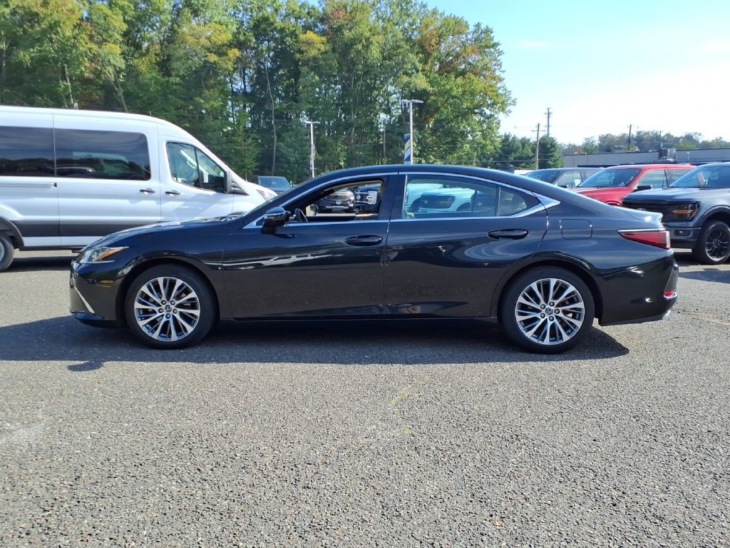 Used 2019 Lexus ES 350 w/ Premium Package FWD image 4