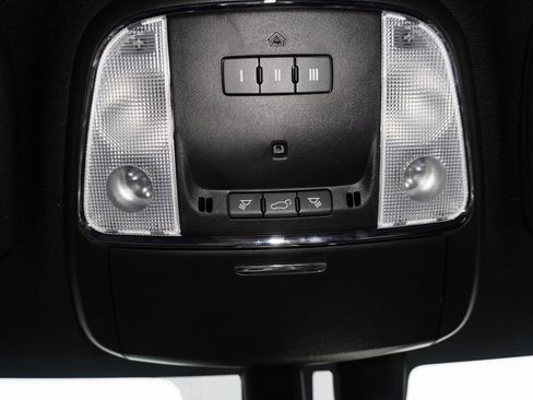 Used 2022 Jeep Grand Cherokee Laredo X image 21