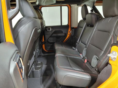 Used 2025 Jeep Wrangler Unlimited Rubicon image 47