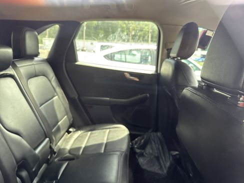 Used 2020 Ford Escape Titanium AWD/4WD image 9