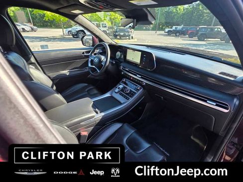 Used 2024 Hyundai Palisade Calligraphy AWD/4WD image 17