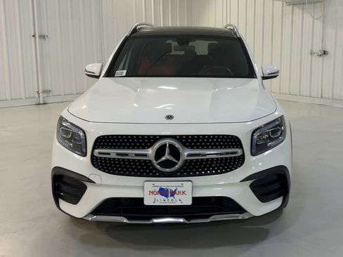 Used 2022 Mercedes-Benz GLB 250 image 4