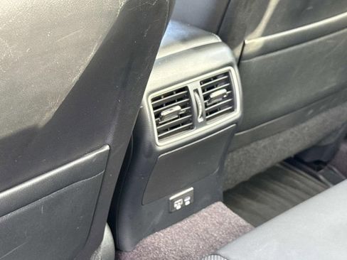 Used 2022 INFINITI Q50 Sensory image 17